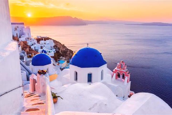 Emily, 35 — Escort in Fanes, Greece