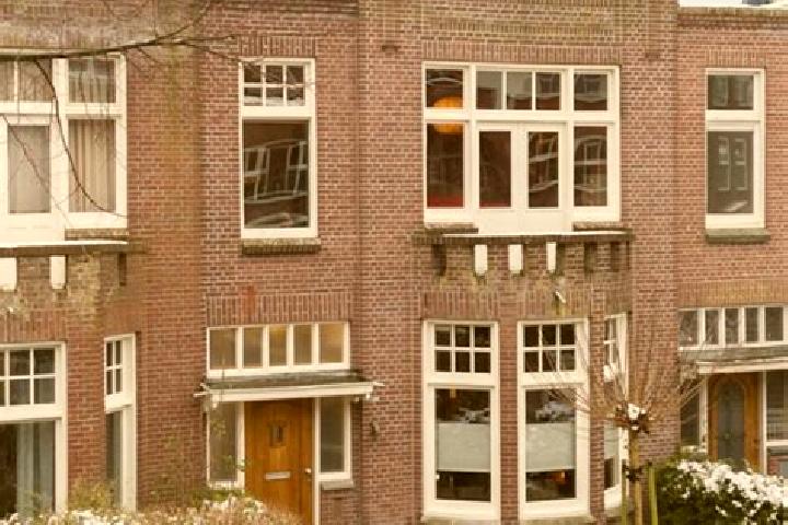 Emily, 35 — Escort in Grafhorst, Netherlands