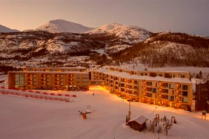 Emily, 35 — Escort in Hemsedal, Norway