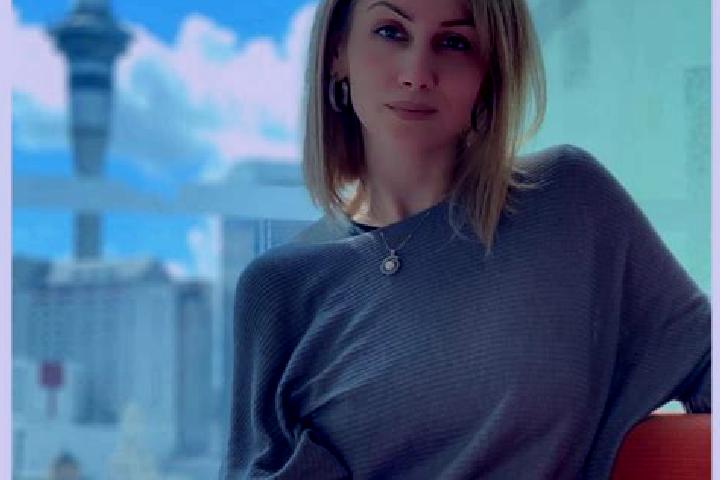 Emily, 35 — Escort in Lozova, Ukraine