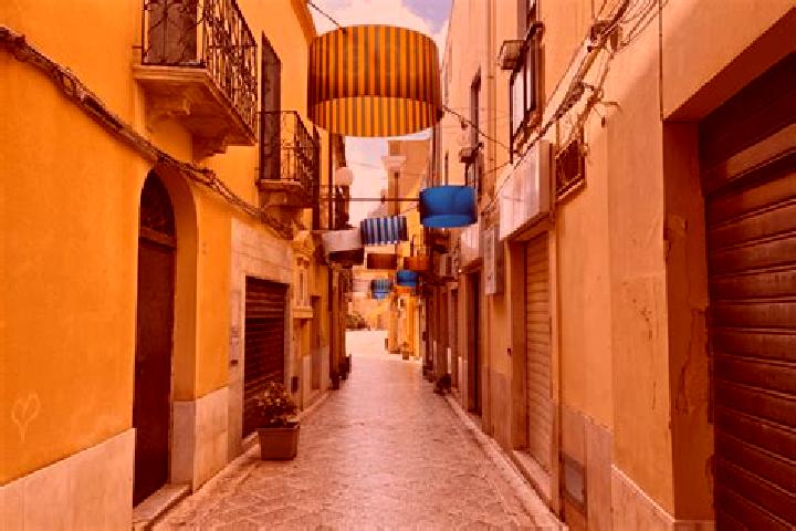 Emily, 35 — Escort in Mazara del Vallo, Italy
