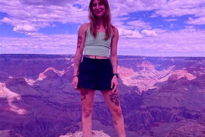Emily, 35 — Escort in Sterrett, United States