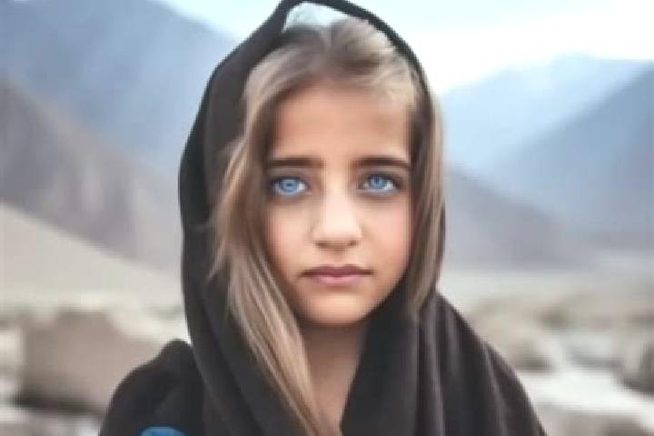 Emily, 36, a auburn amber-eyed middle eastern companion based in Kgapamadi. Offering 69, GFE, Travel Companion. Available for incall and outcall, day and eve...