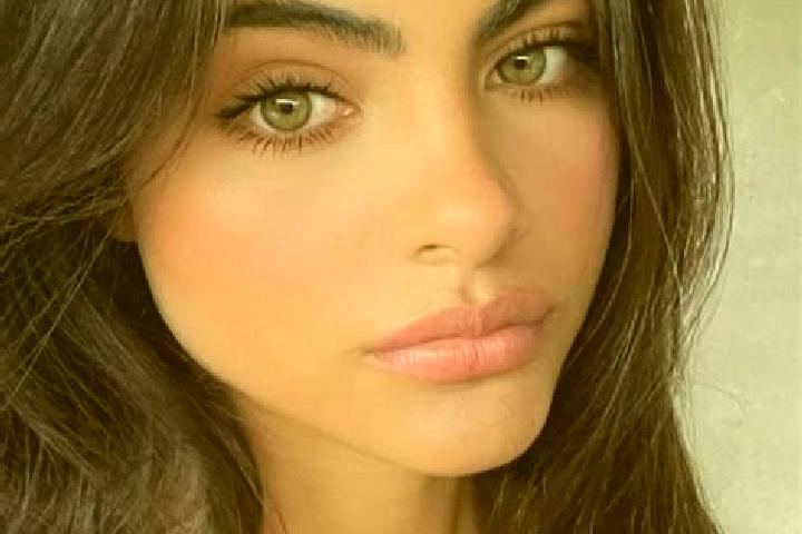 Emily, 36, a auburn dark-eyed middle eastern companion based in Manarade. Offering Duos, Erotic Massage, Overnight. Available for incall and outcall, overnig...