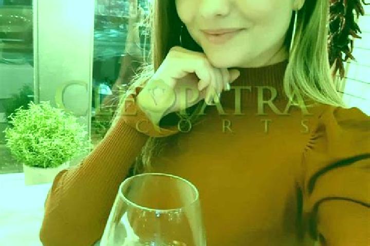 Emily, 36, a black brown-eyed european companion based in Trois-Rivieres. Offering Prostate Massage, Dinner Date, Travel Companion, OWO, Couples. Available f...