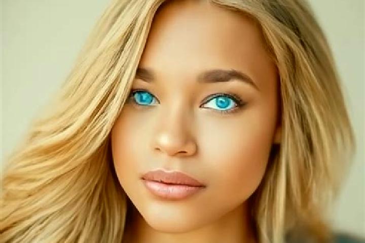 Emily, 36, a blonde blue-eyed latina companion based in Choirokoitia. Offering Roleplay, OWO, Dinner Date. Available for incall and outcall, overnight bookin...