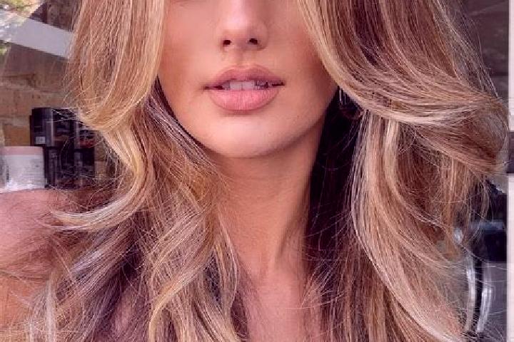 Emily, 36, a blonde grey-eyed ebony companion based in Long Grove. Offering Striptease, Couples, Travel Companion, Dinner Date. Available for incall and outc...