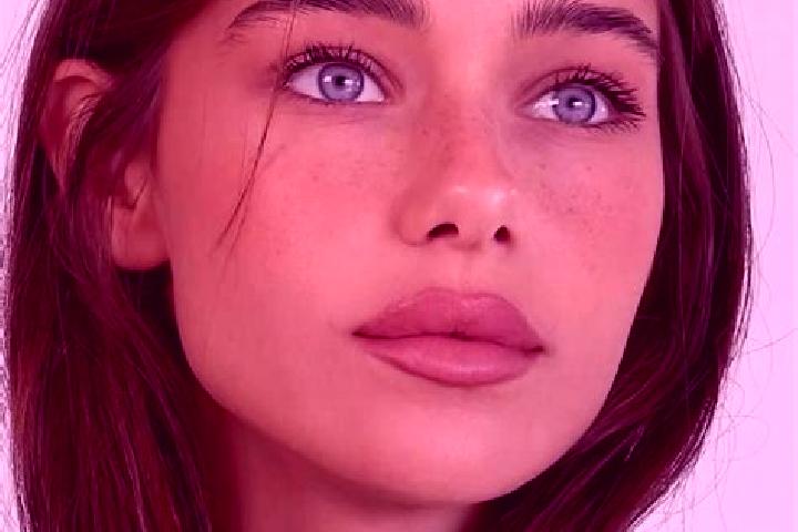 Emily, 36, a brunette blue-eyed mediterranean companion based in Medina. Offering Overnight, CIM, GFE, Erotic Massage. Available for incall and outcall, over...