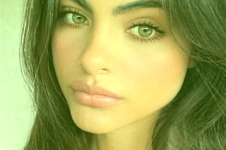 Emily, 36, a brunette green-eyed indian companion based in Laskarci. Offering 69, Overnight, Deep French Kissing, OWO. Available for incall and outcall, day ...