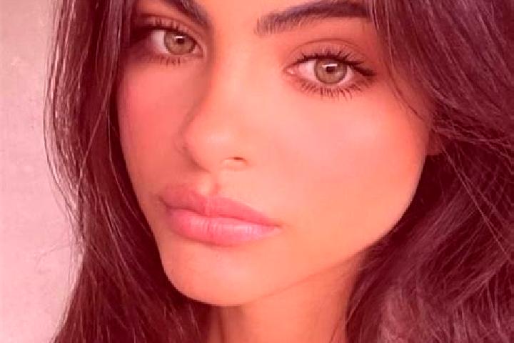 Emily, 36, a brunette grey-eyed indian companion based in Atascocita. Offering Prostate Massage, Striptease, Domination. Available for incall and outcall, ov...