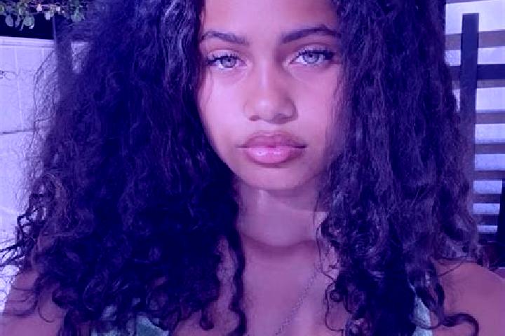 Emily, 36, a chestnut green-eyed mixed companion based in Pelplin. Offering Deep French Kissing, Roleplay, CIM. Available for incall and outcall, overnight b...