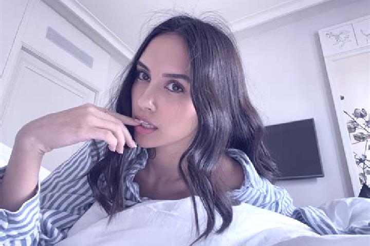 Emily, 36, a red amber-eyed caucasian companion based in Drongan. Offering Tantra, Domination, Travel Companion, Girlfriend Experience, CIM. Available for in...