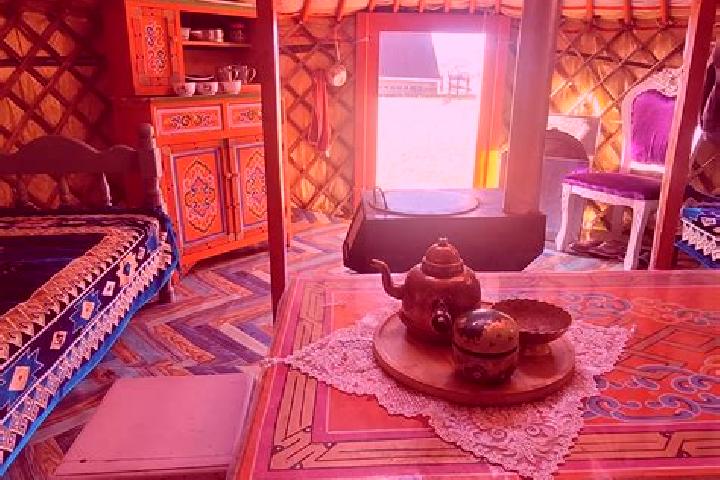 Emily, 36 — Escort in Ali-Yurt, Russia