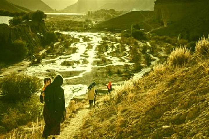 Emily, 36 — Escort in Bazar-e Yakawlang, Afghanistan