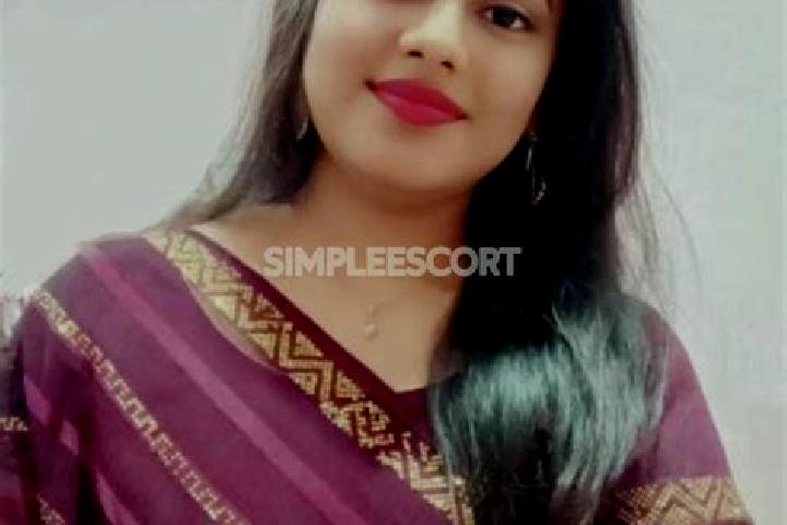 Emily, 36 — Escort in Haldia, India