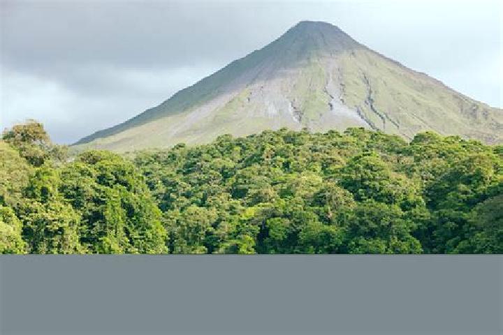 Emily, 36 — Escort in La Fortuna, Costa Rica