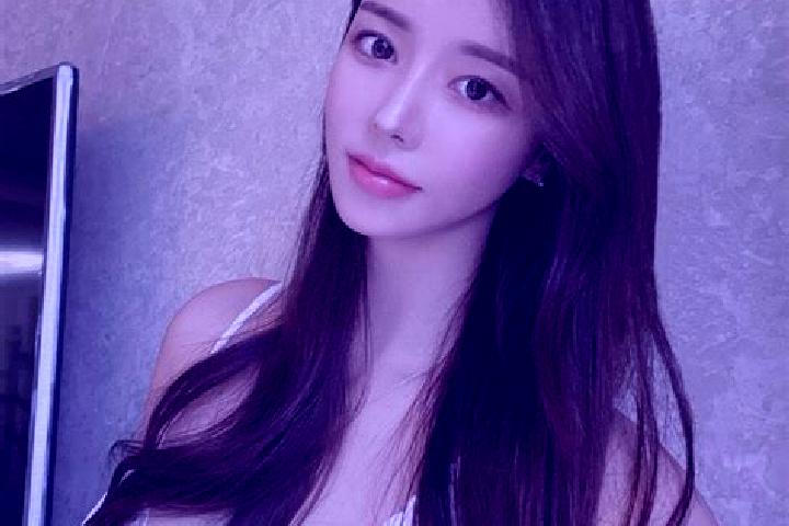 Emily, 36 — Escort in Liangzeng, China