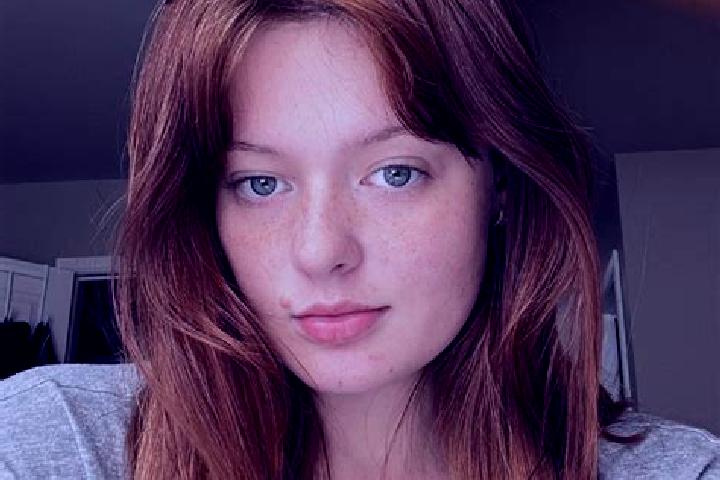 Emily, 37, a auburn blue-eyed indian companion based in Yves. Offering Deep French Kissing, Domination, GFE. Available for incall and outcall, day and evenin...