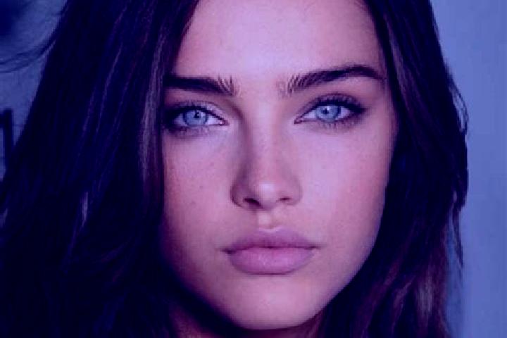 Emily, 37, a brunette blue-eyed caribbean companion based in Angaston. Offering A-Level, Roleplay, OWO. Available for incall and outcall, day and evening dates.