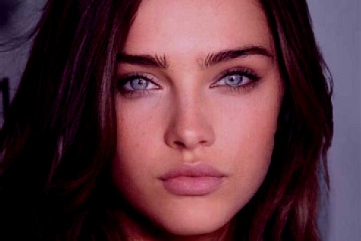 Emily, 37, a brunette blue-eyed caribbean companion based in Iona. Offering GFE, Fetish, OWO. Available for incall and outcall, day and evening dates.