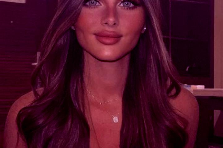 Emily, 37, a brunette dark-eyed caribbean companion based in Bangunharja. Offering Roleplay, BDSM, OWO, A-Level. Available for incall and outcall, day and ev...