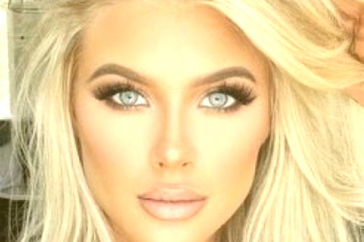 Emily, 37, a platinum blonde blue-eyed ebony companion based in Doenrade. Offering Overnight, BDSM, Duos. Available for incall and outcall, day and evening d...