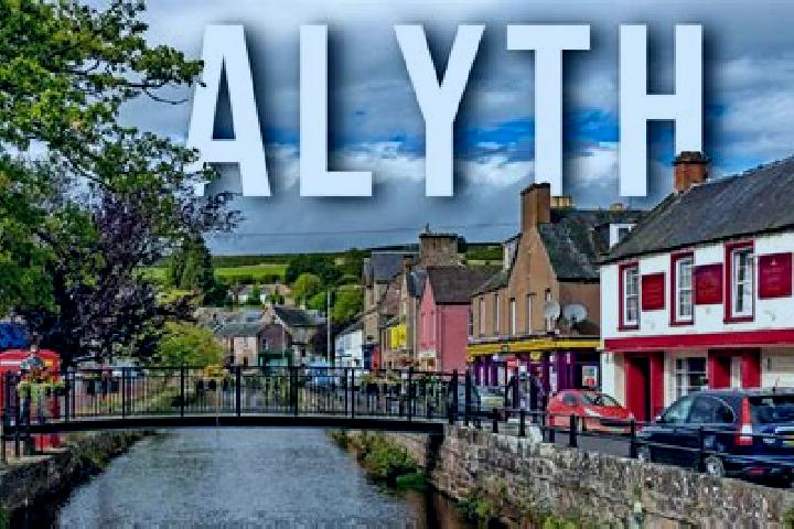 Emily, 37 — Escort in Alyth, United Kingdom
