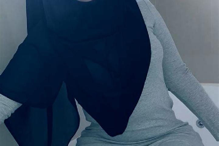Emily, 37 — Escort in Bani Bakr, Yemen