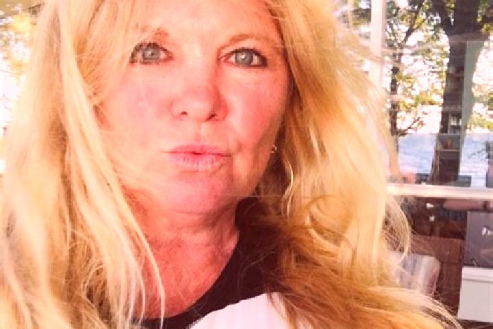 Emily, 37 — Escort in Bridgman, United States