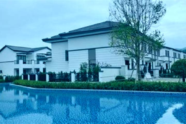 Emily, 37 — Escort in Chengkou, China