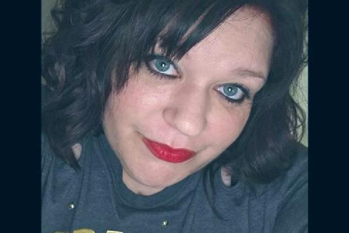 Emily, 37 — Escort in Fyffe, United States