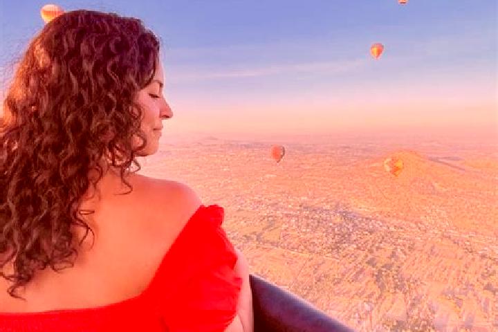 Emily, 37 — Escort in Guayparin, Mexico
