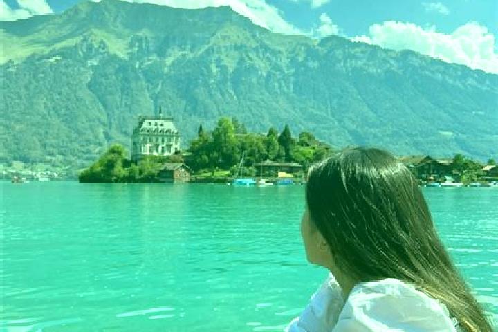 Emily, 37 — Escort in L Abbaye, Switzerland
