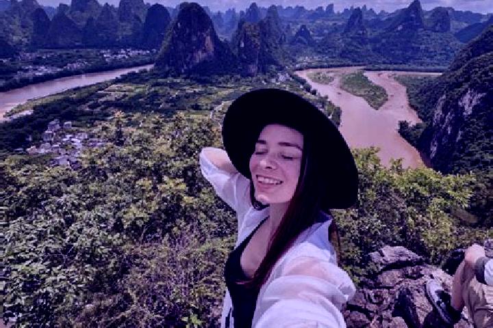 Emily, 37 — Escort in Shanxia, China