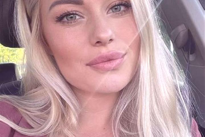 Emily, 38, a blonde hazel-eyed mediterranean companion based in Dayingjie. Offering GFE, BDSM, Travel Companion, Couples, CIM. Available for incall and outca...