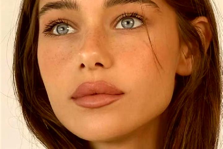 Emily, 38, a brunette blue-eyed slavic companion based in Chey. Offering Party Girl, CIM, Duos. Available for incall and outcall, overnight bookings available.
