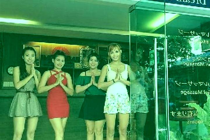 Emily, 38, a brunette grey-eyed asian companion based in Cochirleanca. Offering Roleplay, Deep French Kissing, A-Level, Massage, CIM. Available for incall an...