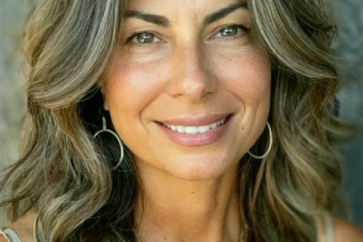 Emily, 38, a brunette grey-eyed latina companion based in Cholicheh. Offering Deep French Kissing, Tantra, BDSM, Dinner Date. Available for incall and outcal...