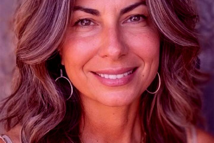 Emily, 38, a brunette grey-eyed latina companion based in Thiessen. Offering 69, BDSM, Duos, Roleplay, OWO. Available for incall and outcall, overnight booki...