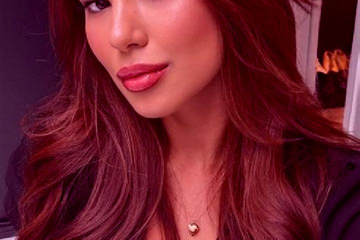 Emily, 38, a chestnut brown-eyed latina companion based in Cergnago. Offering Overnight, 69, BDSM. Available for incall and outcall, overnight bookings avail...