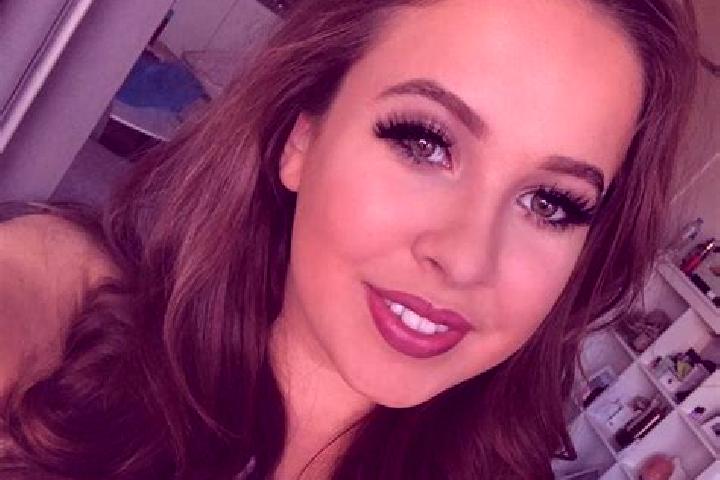 Emily, 38, a dark blonde dark-eyed mixed companion based in Koundoudougou. Offering Fetish, Prostate Massage, Girlfriend Experience. Available for incall and...