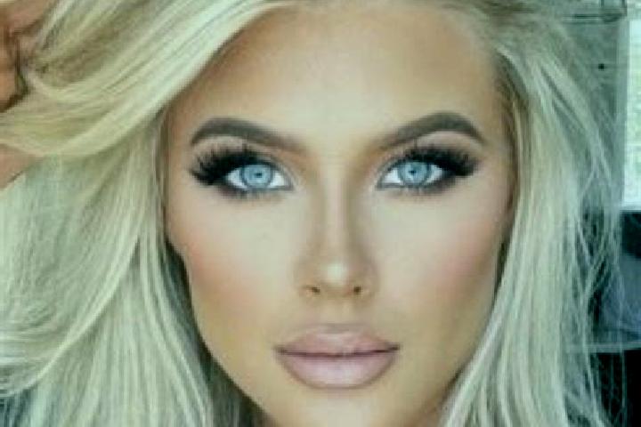 Emily, 38, a platinum blonde amber-eyed mixed companion based in Capodimonte. Offering Erotic Massage, Prostate Massage, Overnight, Deep French Kissing. Avai...