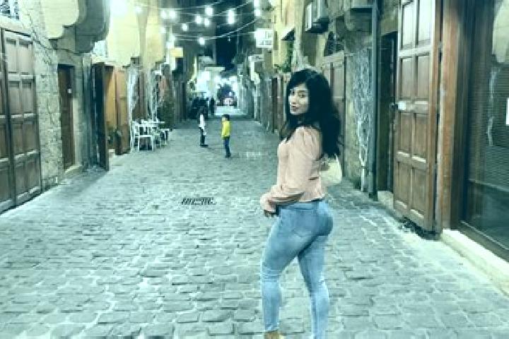 Emily, 38 — Escort in Batroun, Lebanon
