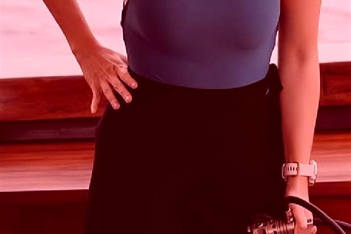 Emily, 38 — Escort in Olin, Indonesia