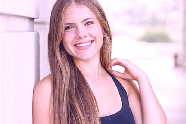Emily, 38 — Escort in Scituate, United States