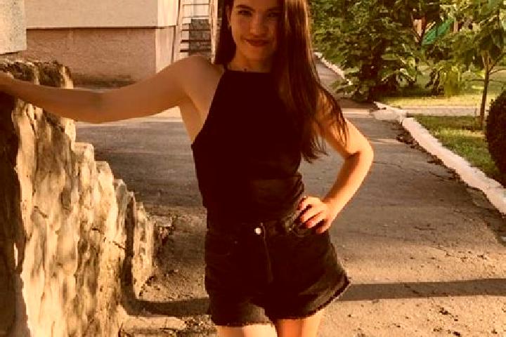 Emily, 38 — Escort in Shumsk, Ukraine