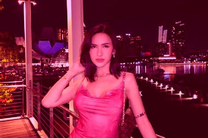 Emily, 38 — Escort in The Pas, Canada
