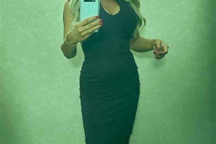 Emily, 39, a blonde dark-eyed ebony companion based in Zhapu. Offering Couples, BDSM, Dinner Date. Available for incall and outcall, day and evening dates.