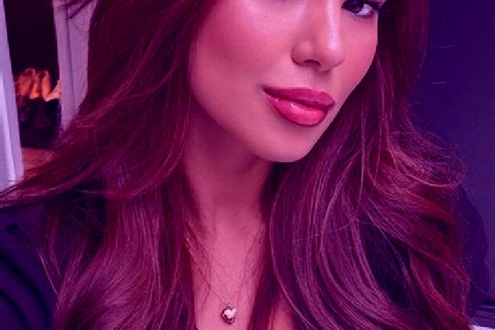 Emily, 39, a chestnut brown-eyed latina companion based in Chillia. Offering Travel Companion, Massage, GFE, Erotic Massage, Domination. Available for incall...