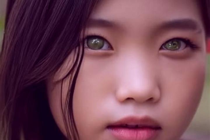 Emily, 39, a chestnut green-eyed asian companion based in Judenburg. Offering Striptease, Travel Companion, Duos, Deep French Kissing, Dinner Date. Available...